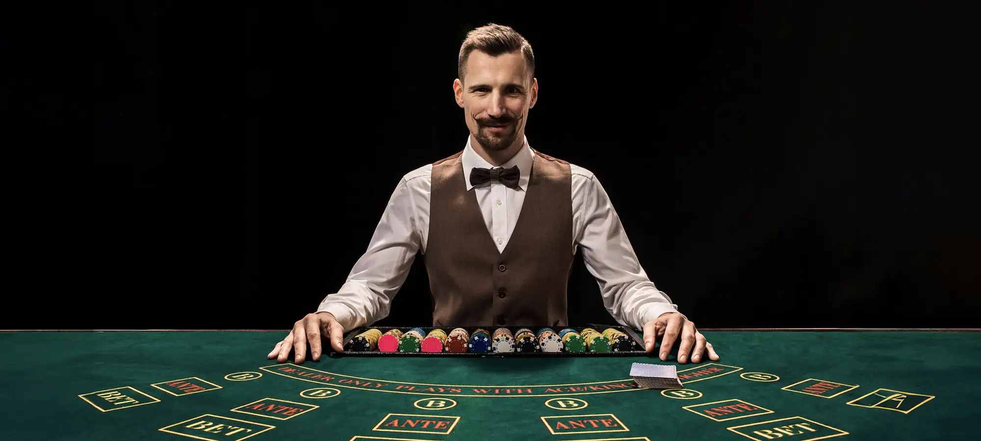 Live Dealer Blackjack: Bringing the Casino Atmosphere Home