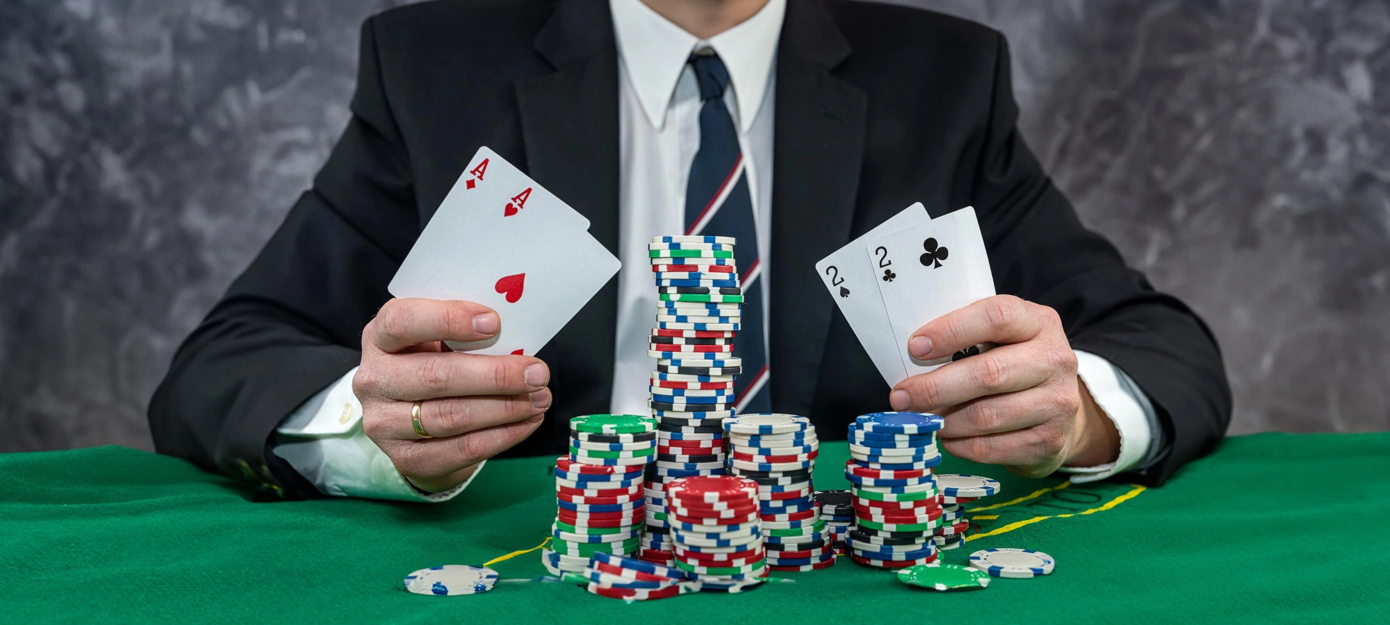 Live Baccarat vs. RNG Baccarat: What’s the Difference?